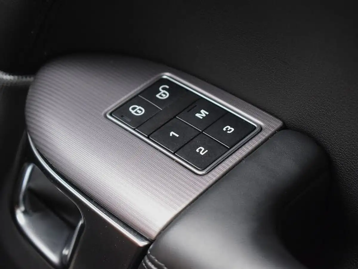 2019-land-rover-range-rover-sport-30-sdv6-hse-big-28