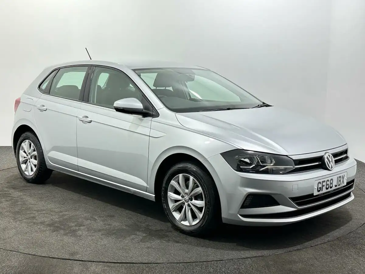 2018-volkswagen-polo-10-tsi-se-big-0
