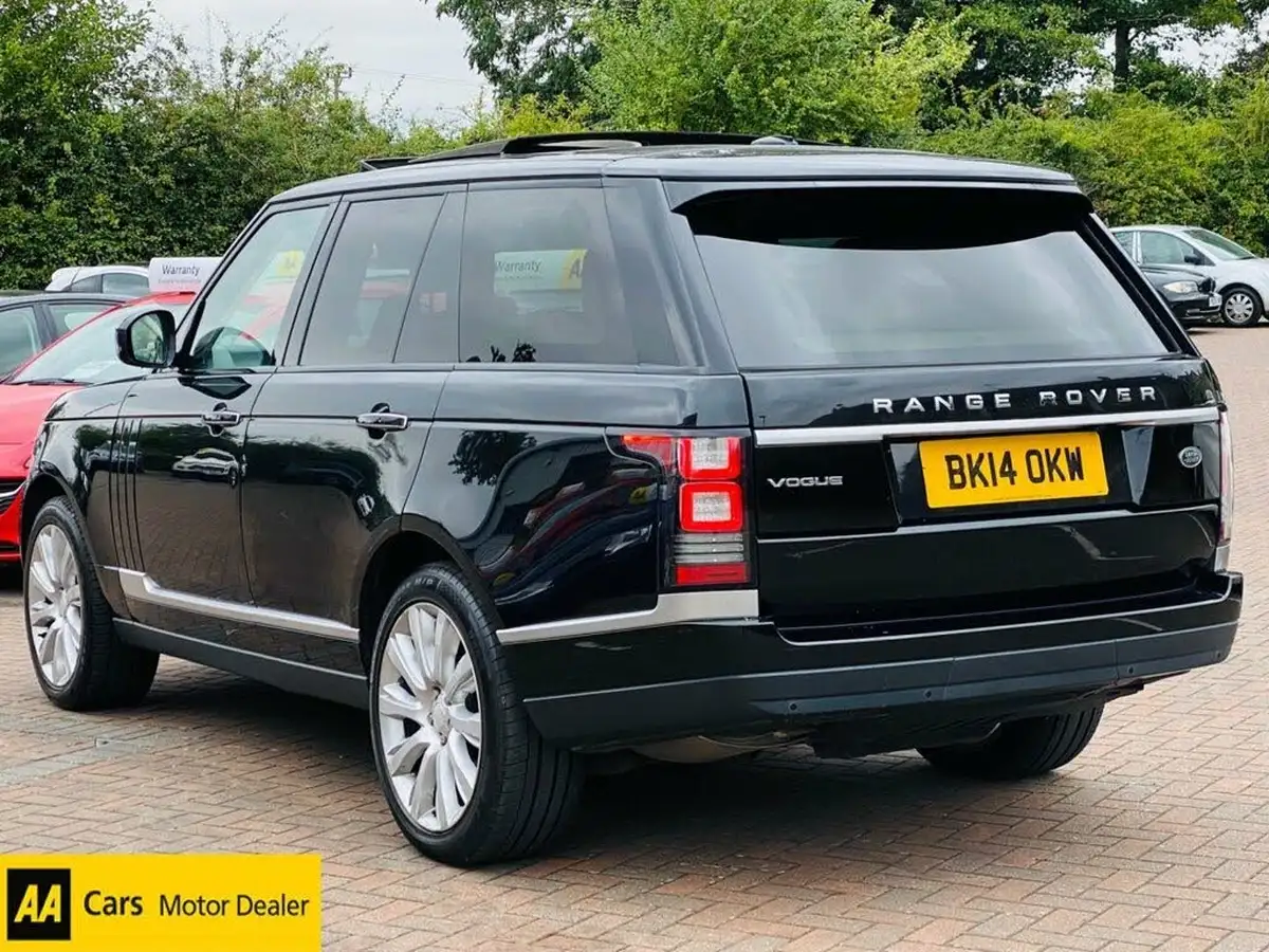 2014-land-rover-range-rover-30tdv6-vogue-se-big-16