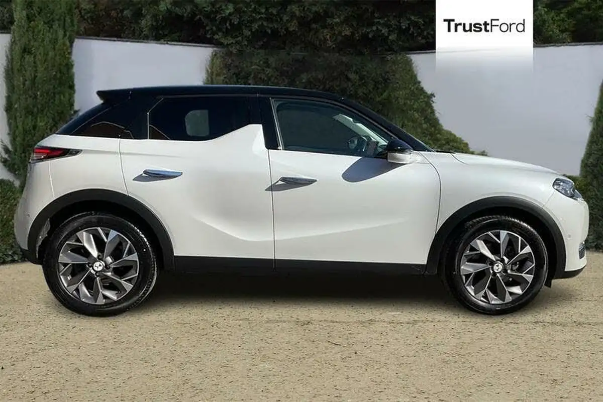 2022-ds-ds-3-crossback-e-tense-rivoli-big-2