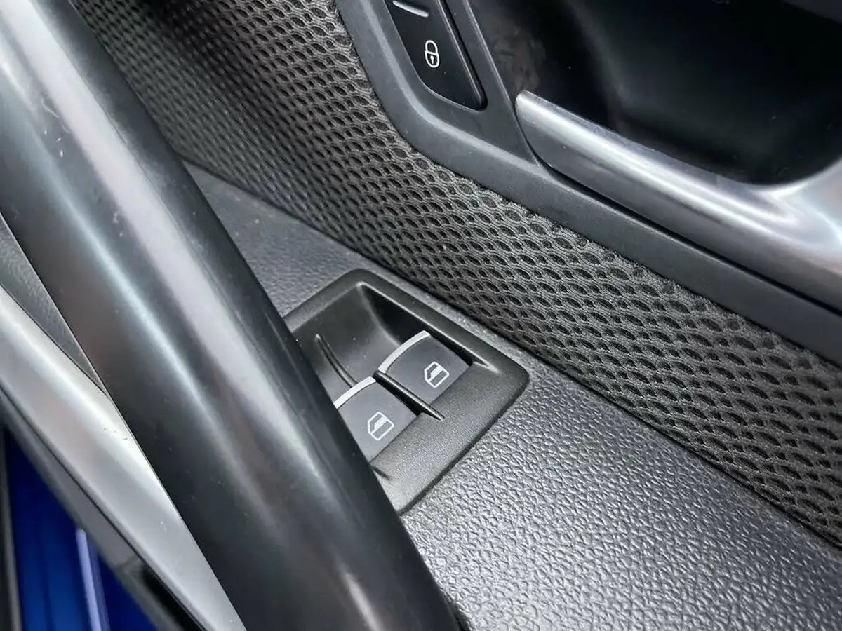 2015-volkswagen-scirocco-14-tsi-gt-big-45