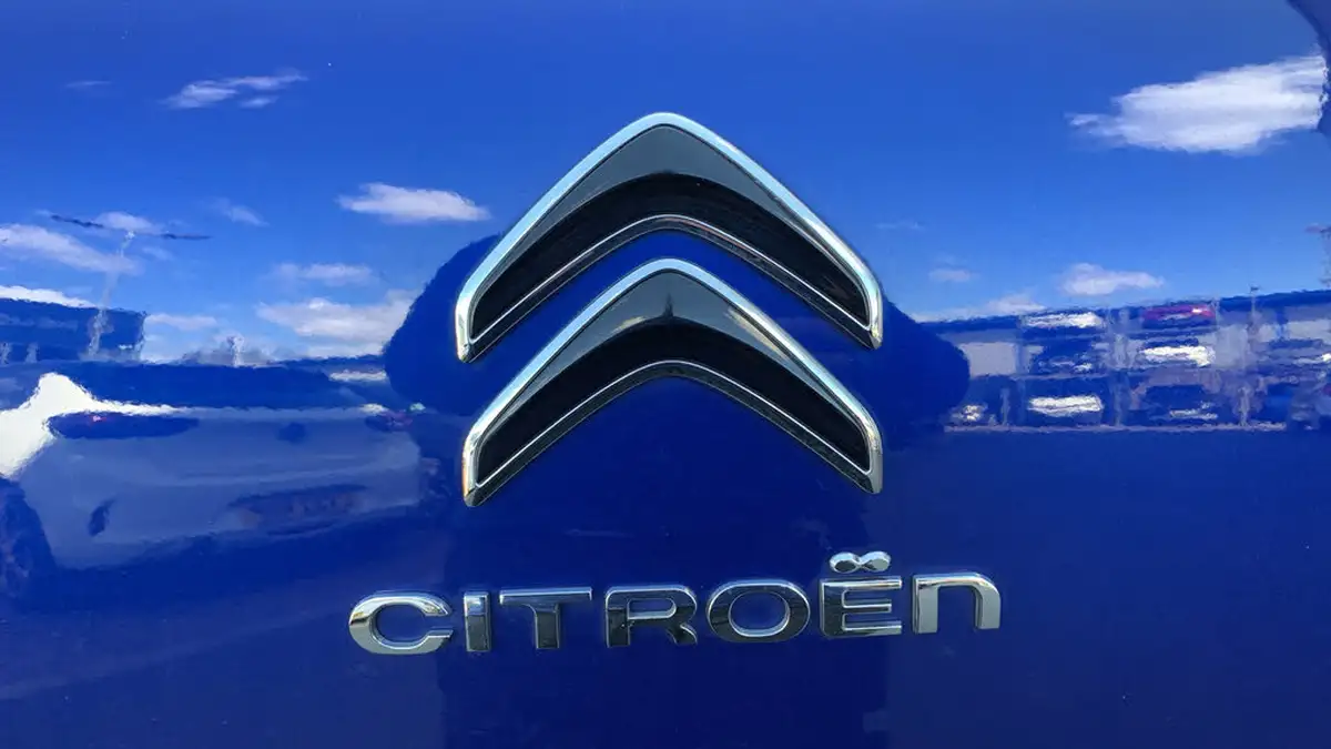2019-citroen-c4-spacetourer-15bluehdi-flair-big-25
