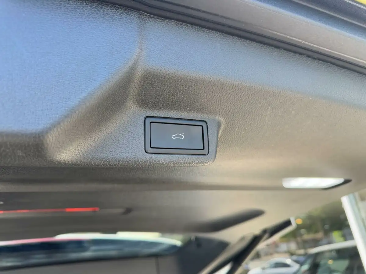 2023-volkswagen-idbuzz-e-style-standard-big-69