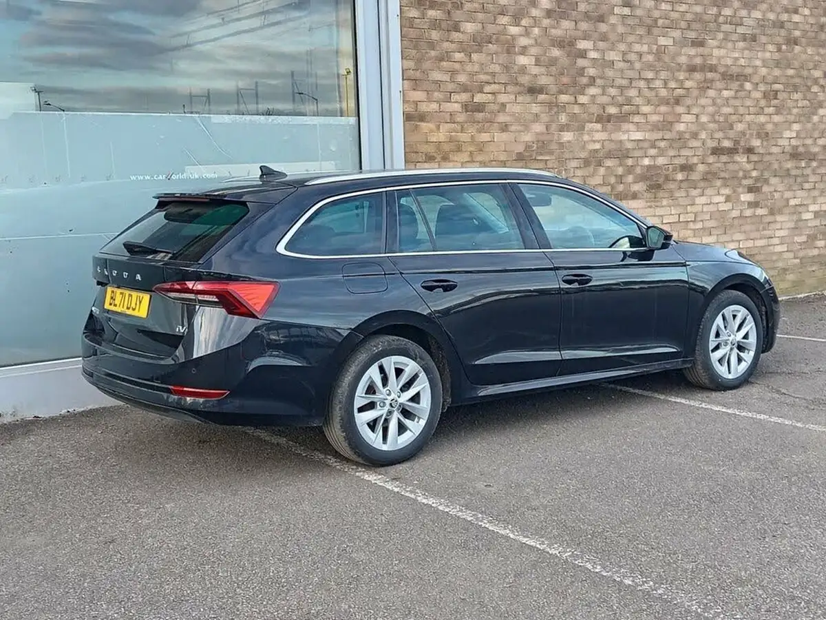 2022-skoda-octavia-14-tsi-se-l-estate-big-2