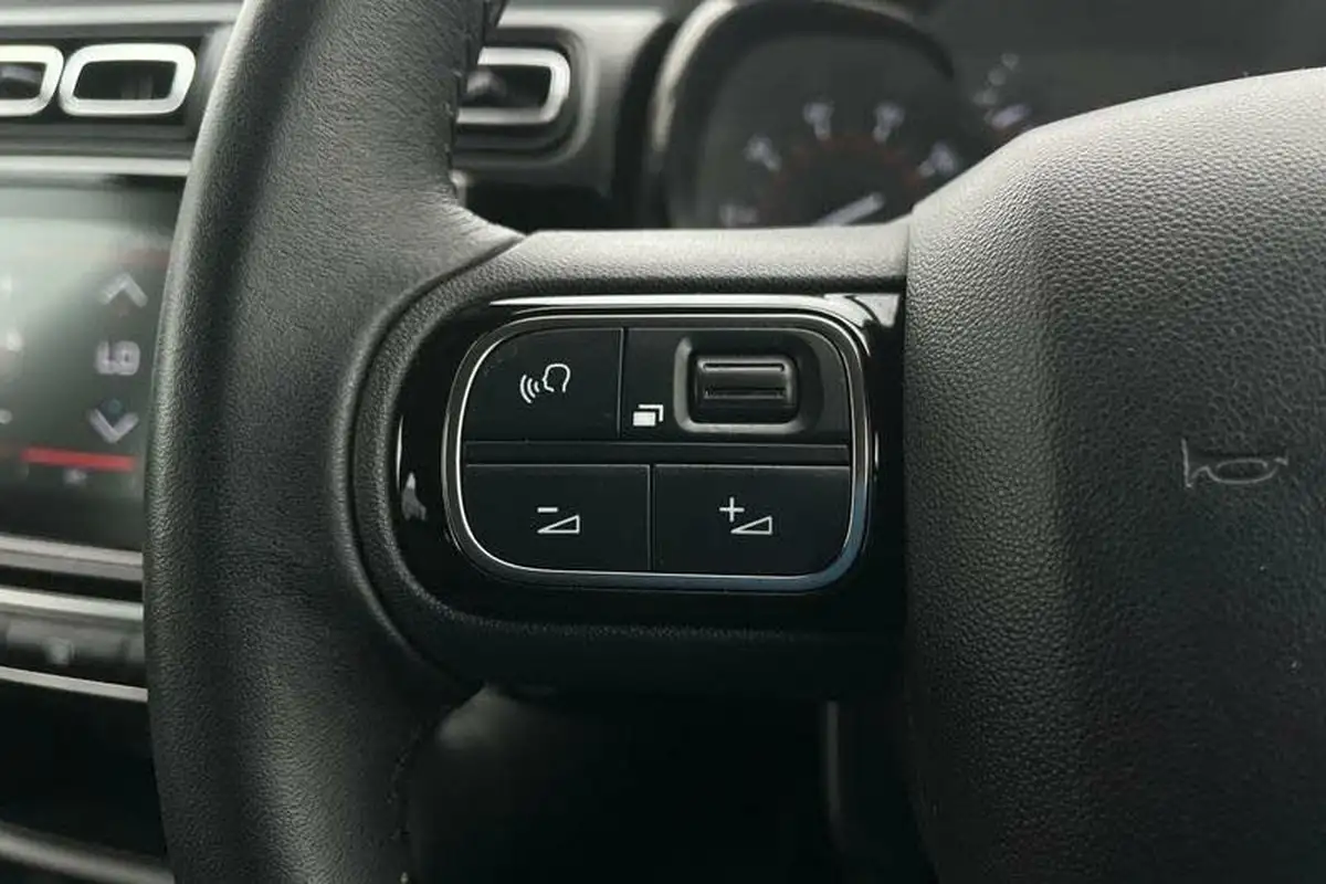 2021-citroen-c3-12-puretech-flair-83ps-big-32