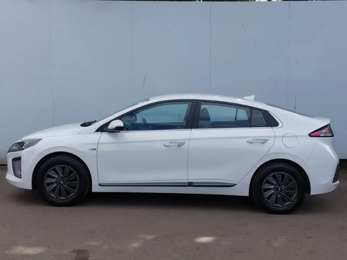 2020-hyundai-kona-e-premium-136ps-39kwh-big-3
