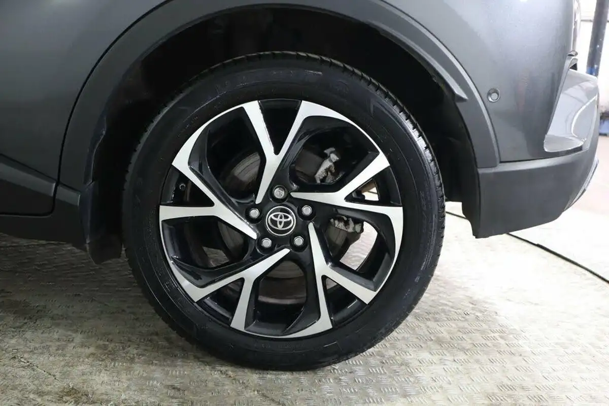 2022-toyota-c-hr-20-vvt-i-design-big-30