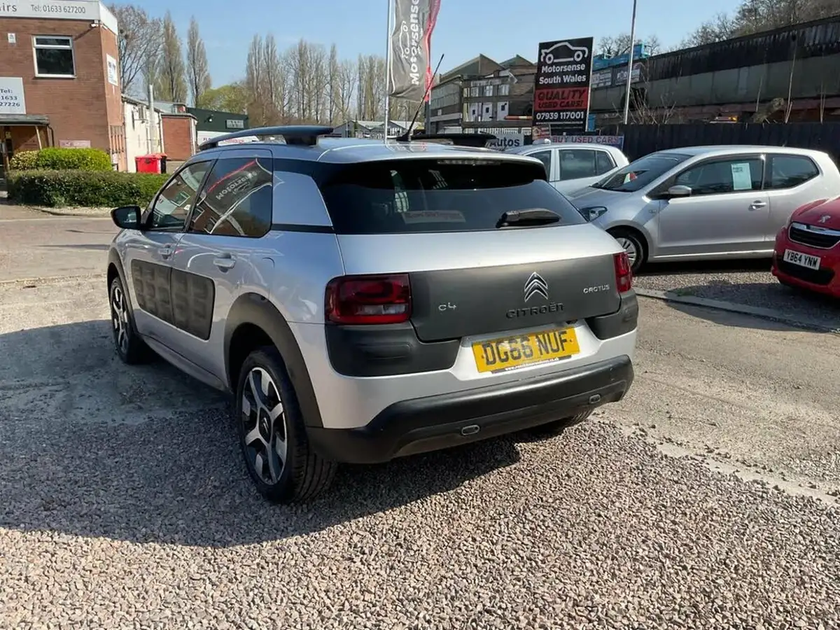 2016-citroen-c4-cactus-16bluehdi-flair-edition-big-76
