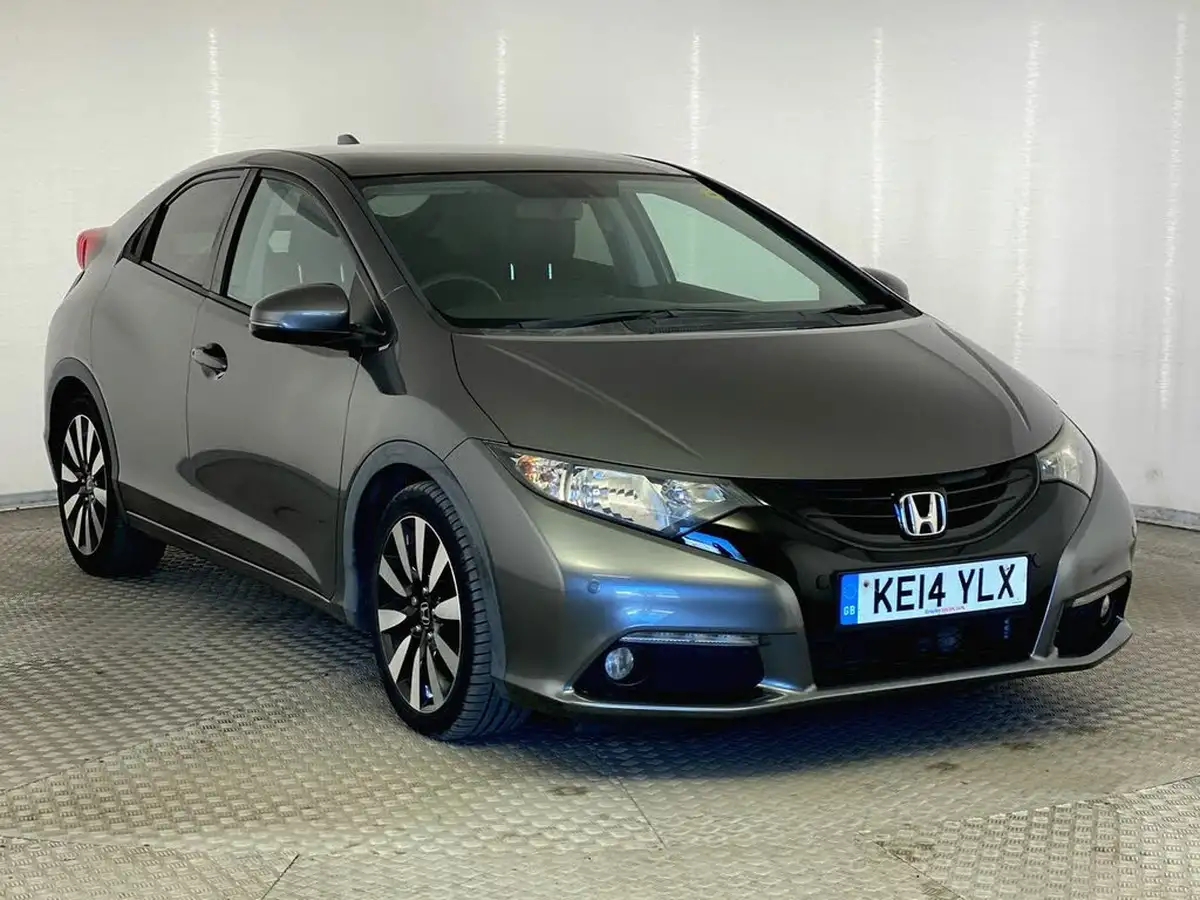 2014-honda-civic-18-sr-hatchback-big-0