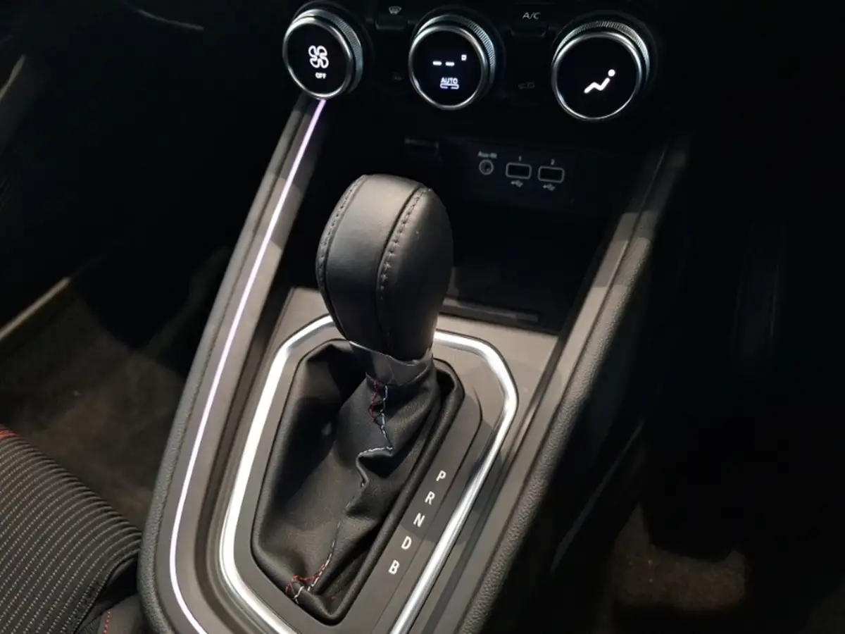 2024-fiat-500-10-big-14