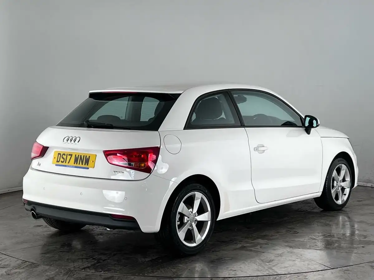 2017-audi-a1-10-tfsi-sport-hatchback-3d-s-tronic-big-4