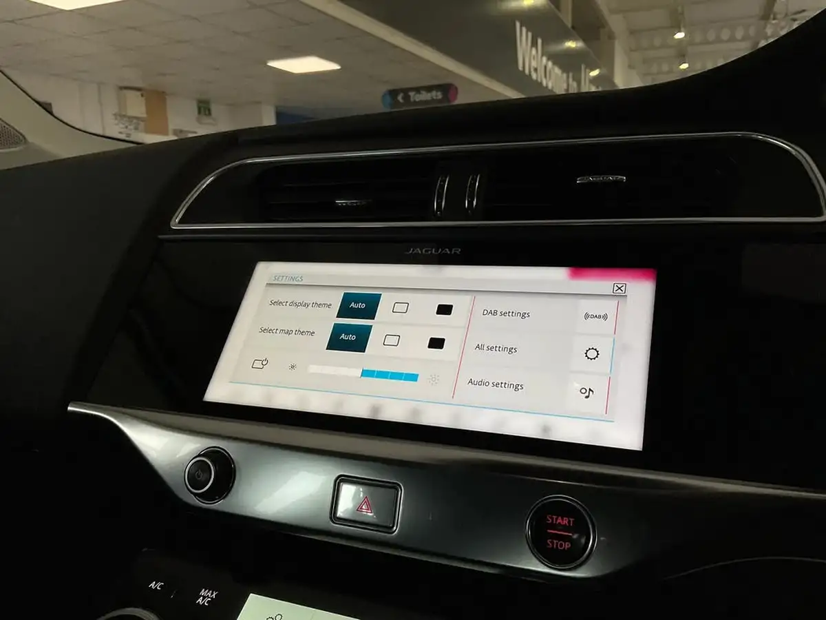 2019-jaguar-i-pace-ev400-s-big-38