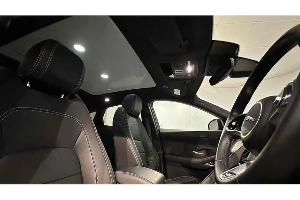 2023-jaguar-e-pace-15-p300e-r-dynamic-black-big-33