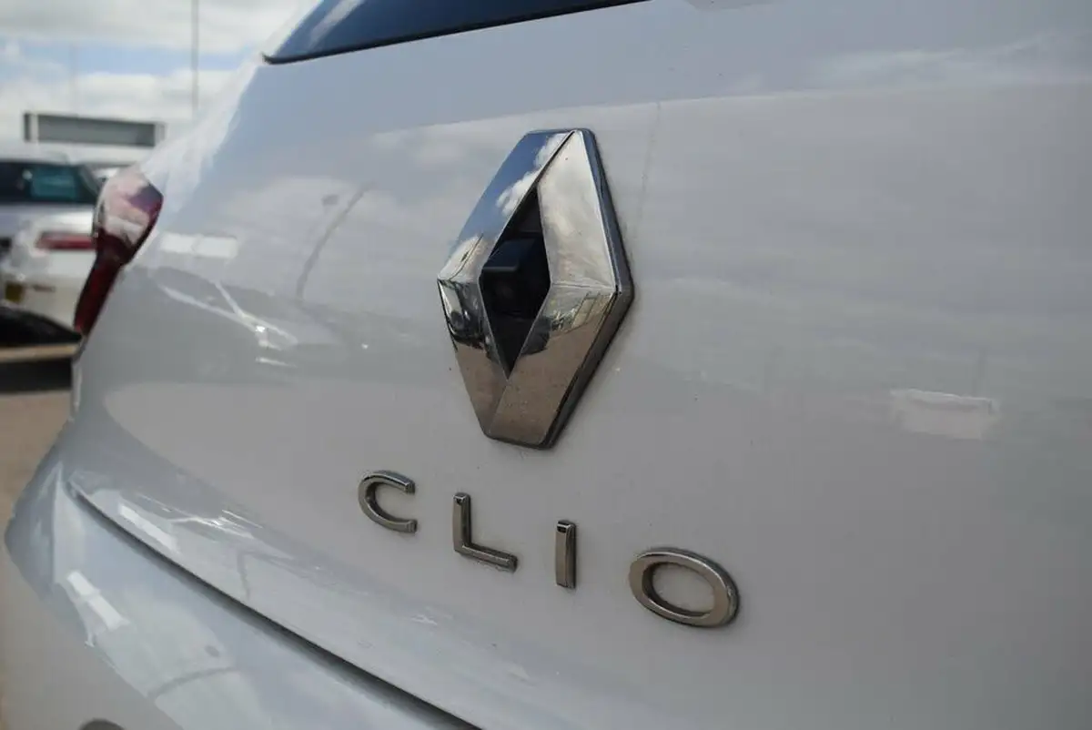 2021-renault-clio-10-tce-s-edition-90ps-big-16