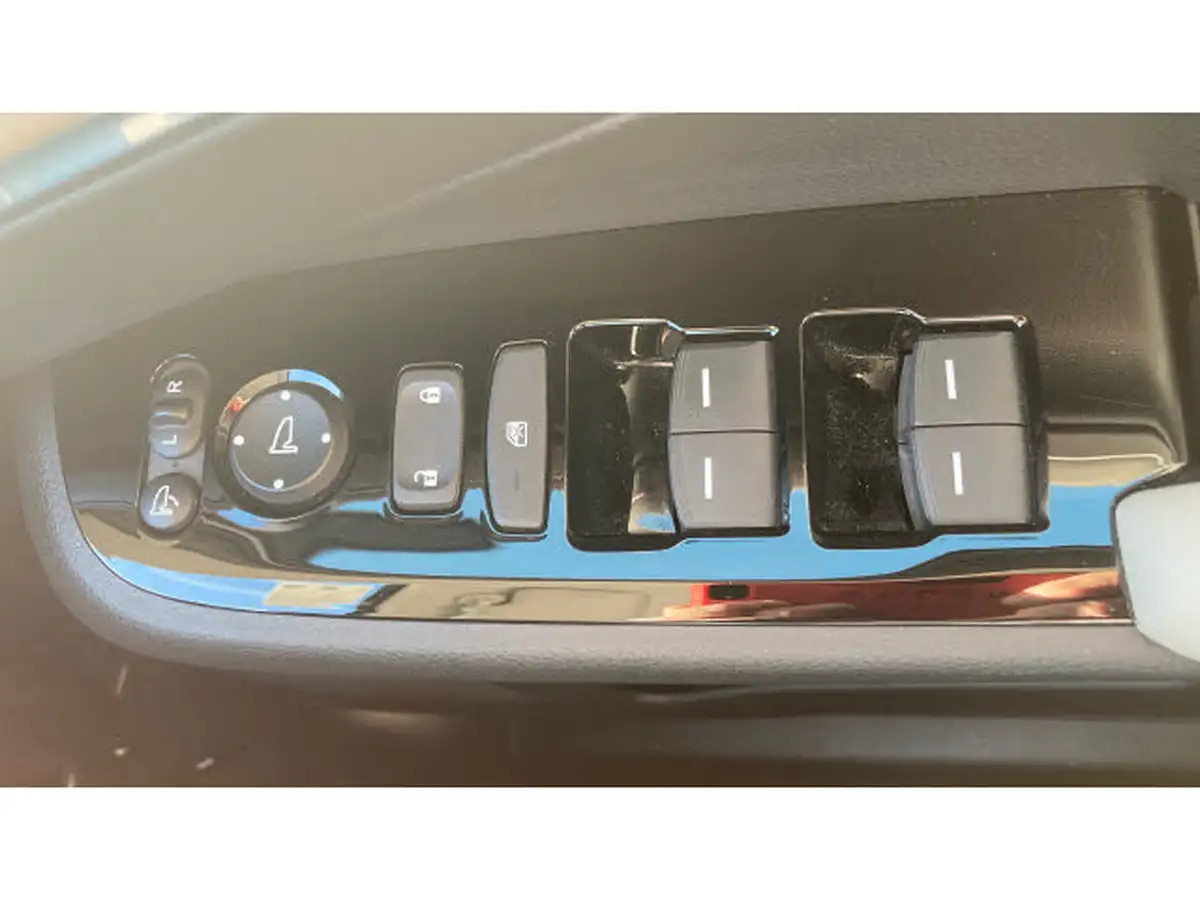 2023-honda-hr-v-15-i-mmd-advance-style-big-20