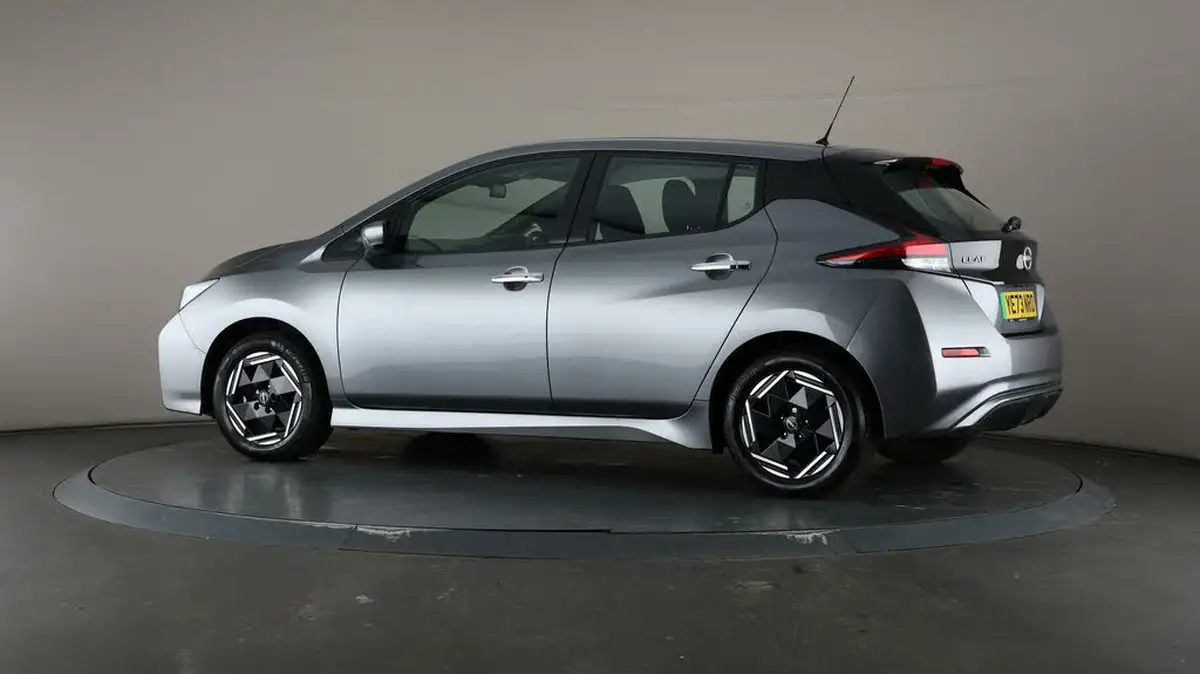2023-nissan-leaf-e-acenta-39kwh-big-73