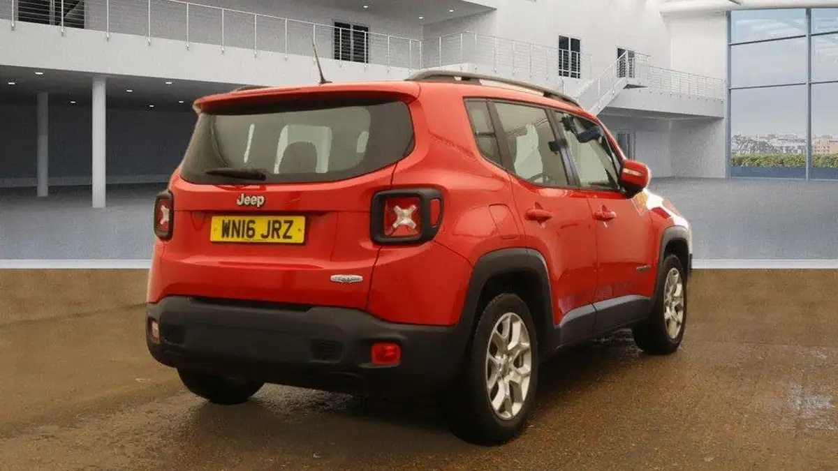 2016-jeep-renegade-14-multiair-ii-longitude-big-3