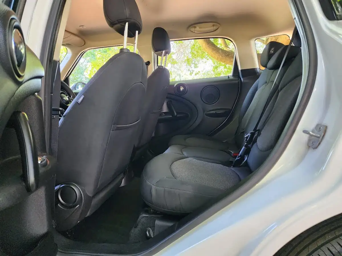 2013-mini-countryman-16-cooper-pepper-big-41