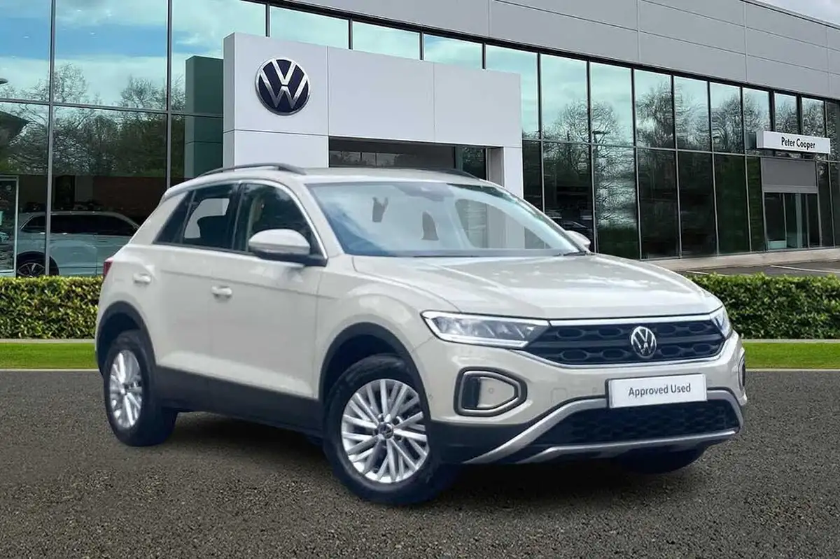2022-volkswagen-t-roc-15-tsi-life-dsg-big-0