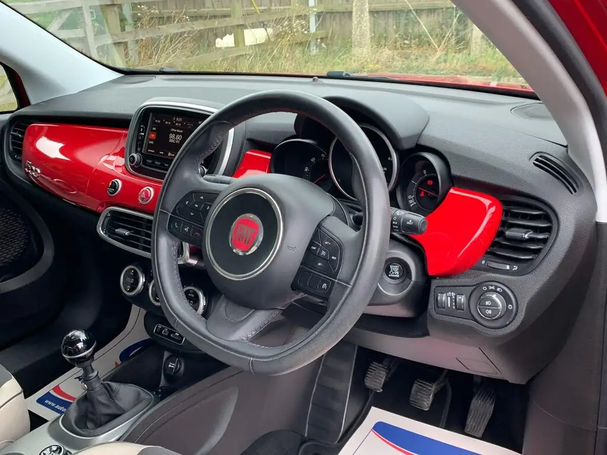 2016-fiat-500x-16multijet-lounge-big-6