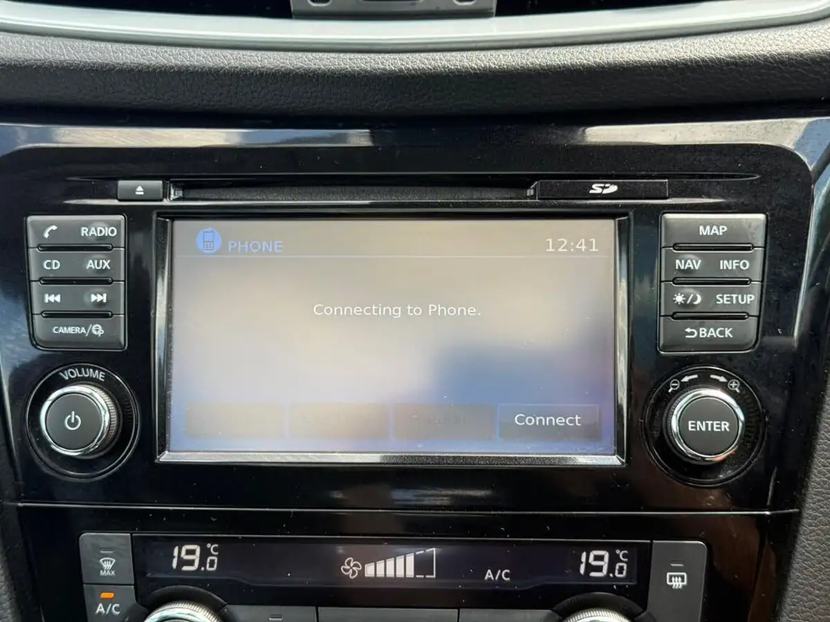 2018-nissan-qashqai-13-dig-t-n-connecta-160ps-big-32