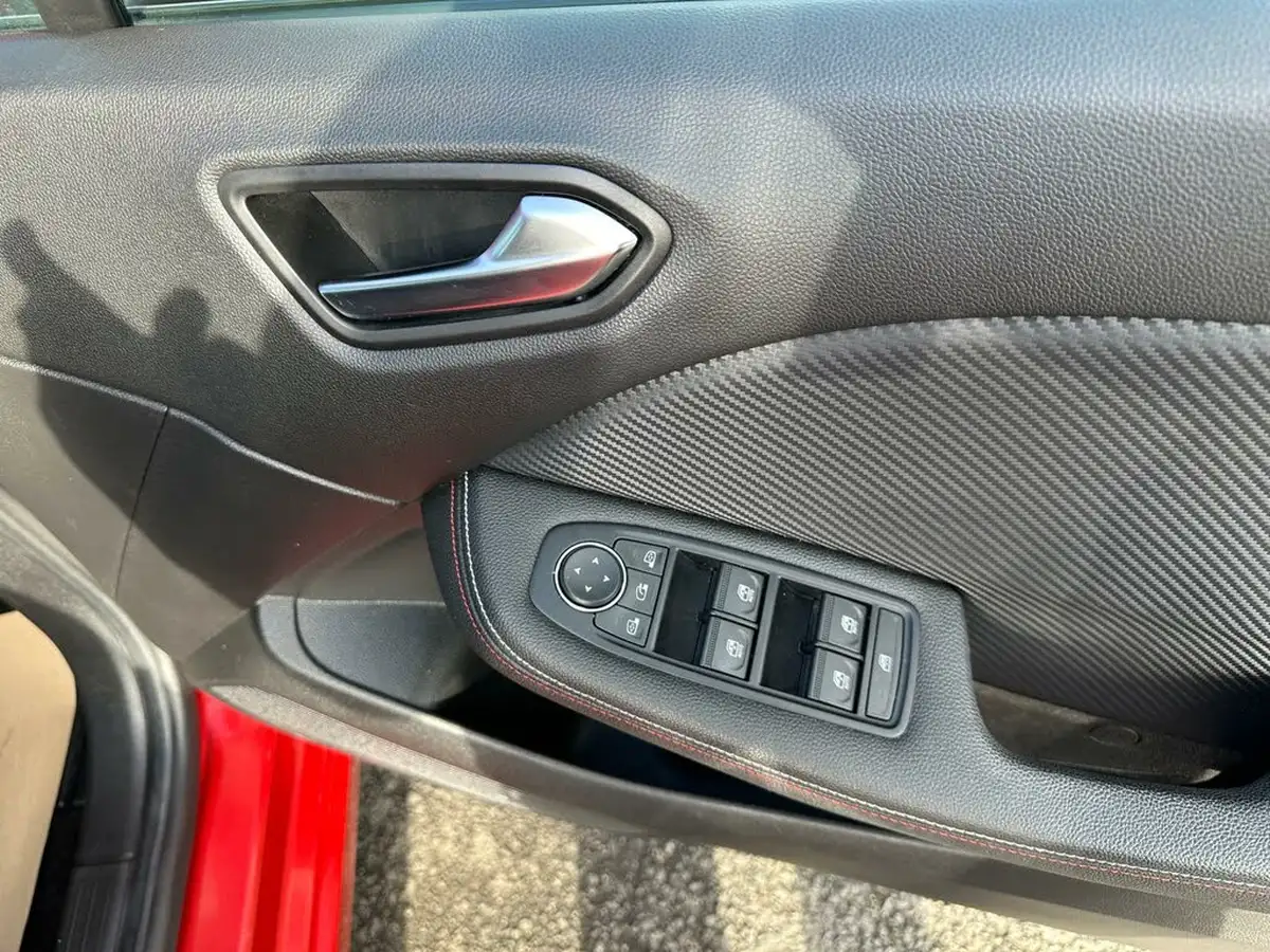 2022-renault-clio-16-rs-line-140ps-rs-line-e-tech-hybrid-big-47