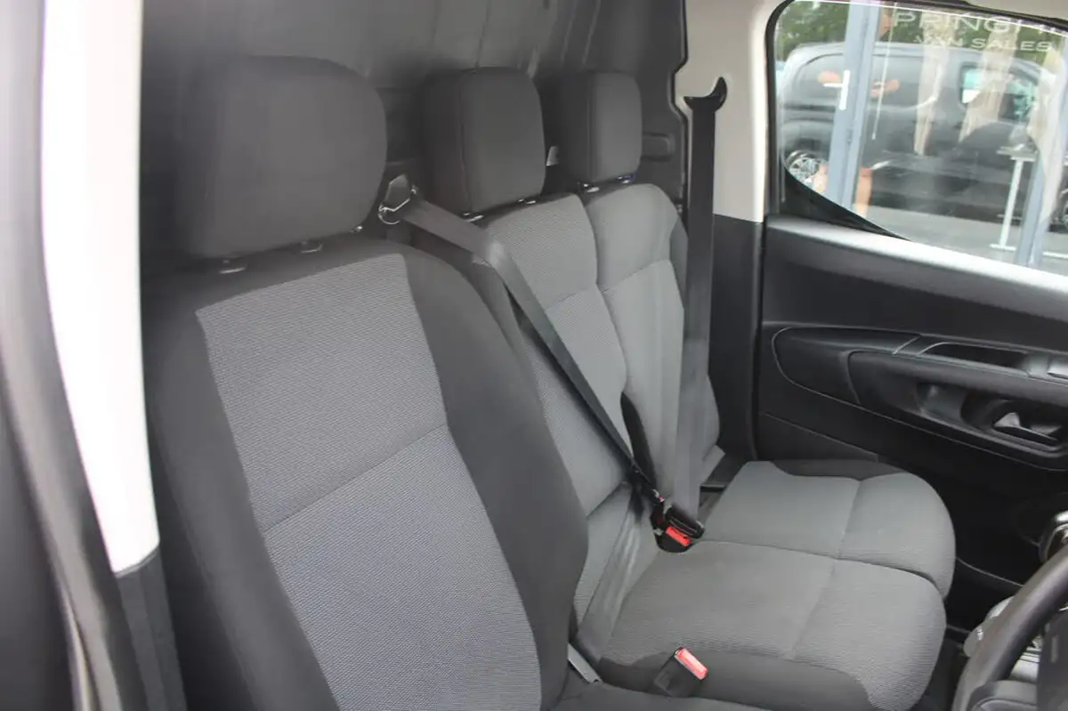2018-citroen-berlingo-16bluehdi-650-enterprise-big-44