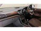 2021-volkswagen-t-cross-10-tsi-se-110ps-small-1