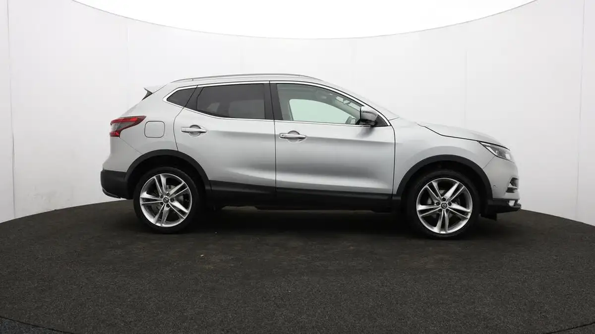2019-nissan-qashqai-13-dig-t-n-motion-140ps-big-35