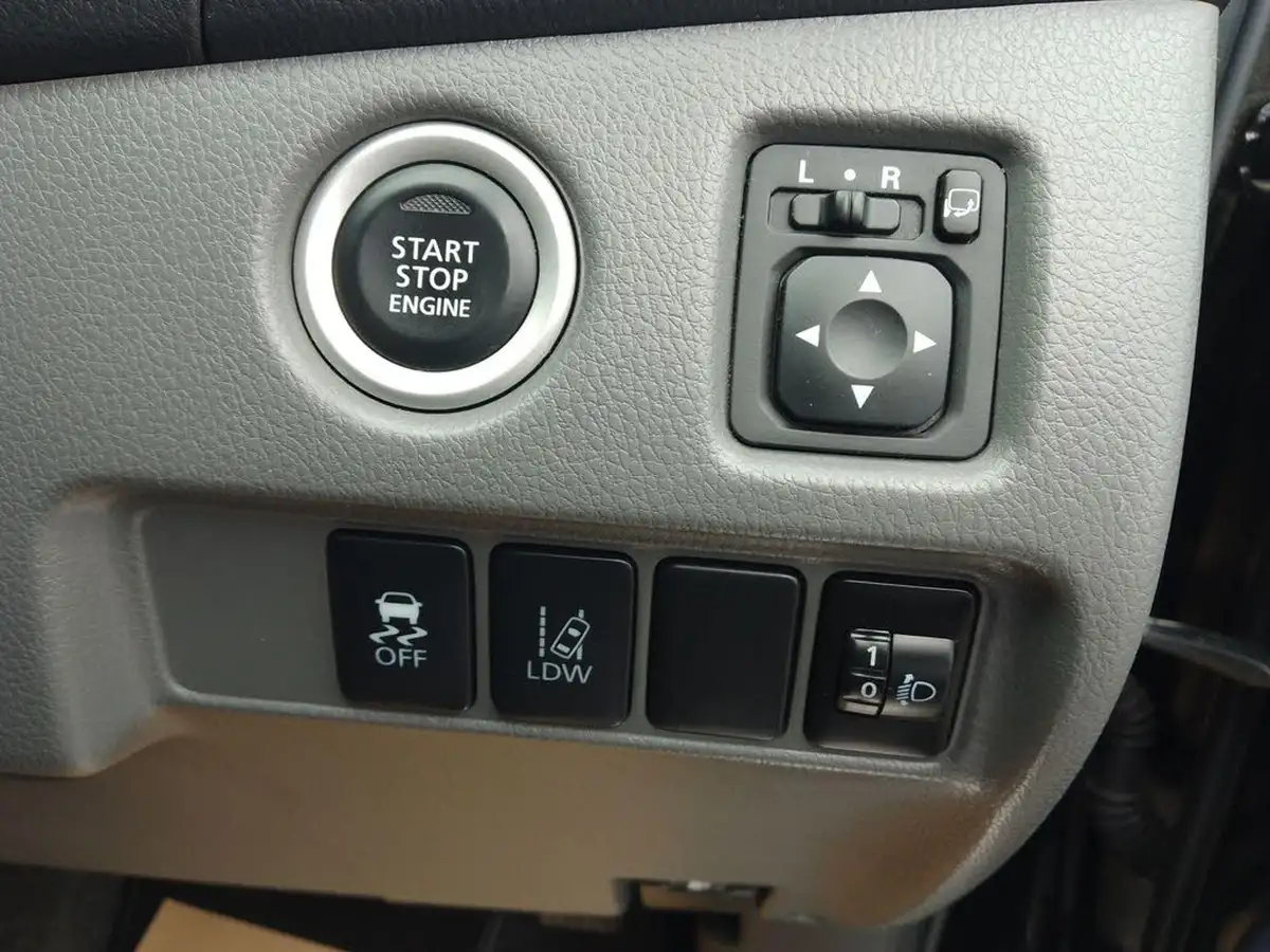 2019-mitsubishi-l200-24di-d-barbarian-black-hardtop-auto-big-68