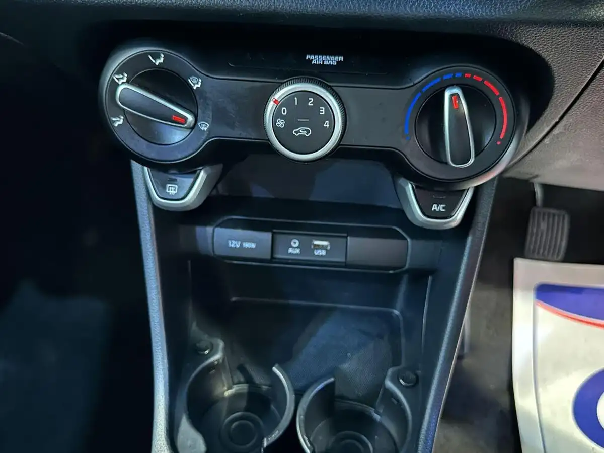 2020-kia-picanto-10-2-4-seats-big-12