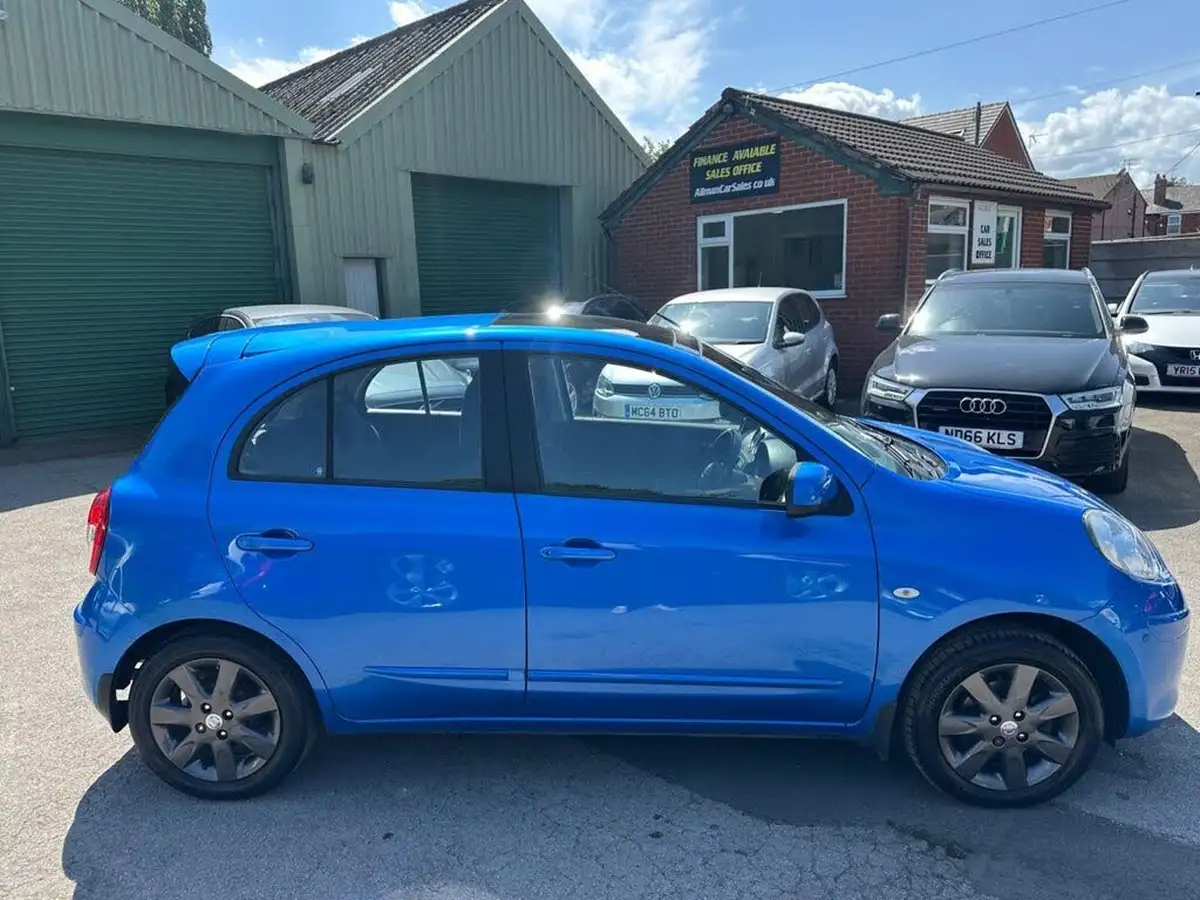 2011-nissan-micra-12-kuro-97bhp-big-4