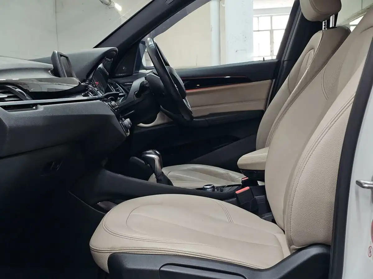 2016-bmw-x1-20-xdrive20i-xline-big-16