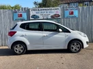 2014-kia-venga-14-1-air-small-7