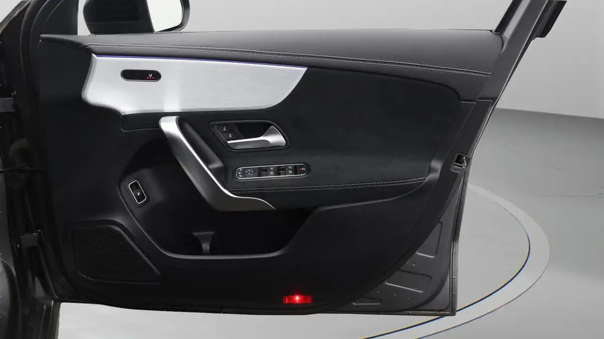 2021-mercedes-benz-a-class-20-a250-amg-line-executive-edition-saloon-4d-big-15