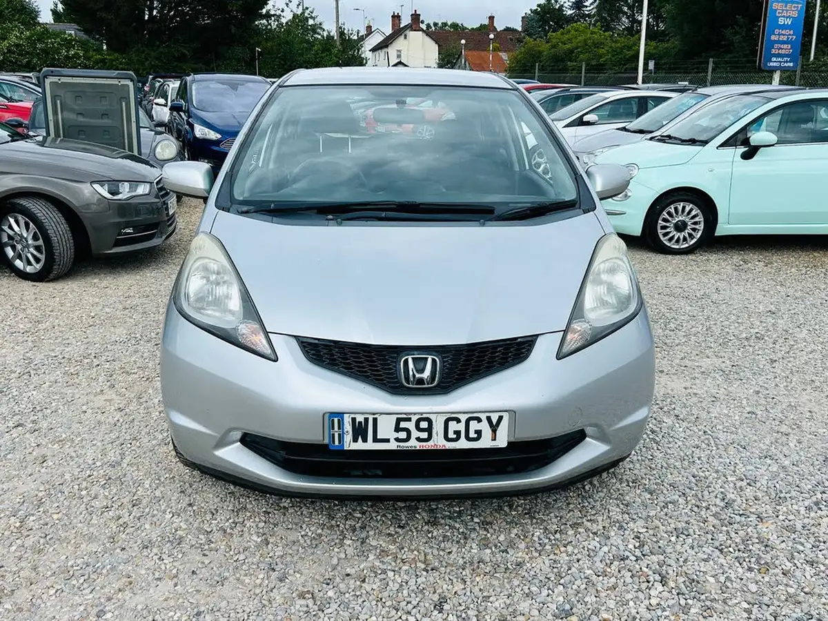 2009-honda-jazz-14-es-t-big-3