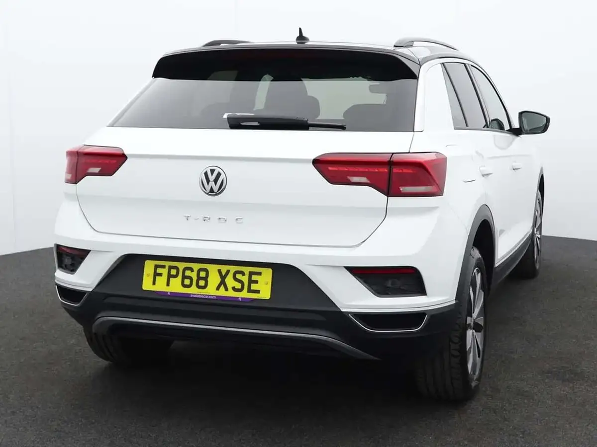 2018-volkswagen-t-roc-10-tsi-design-big-5