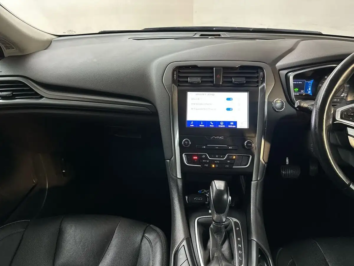 2020-ford-mondeo-20-tivct-titanium-edition-saloon-4d-big-20