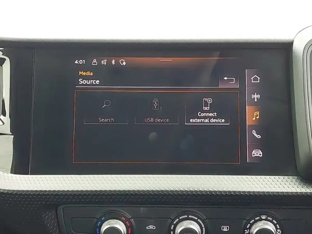 2022-audi-a1-10-25-tfsi-technik-big-16