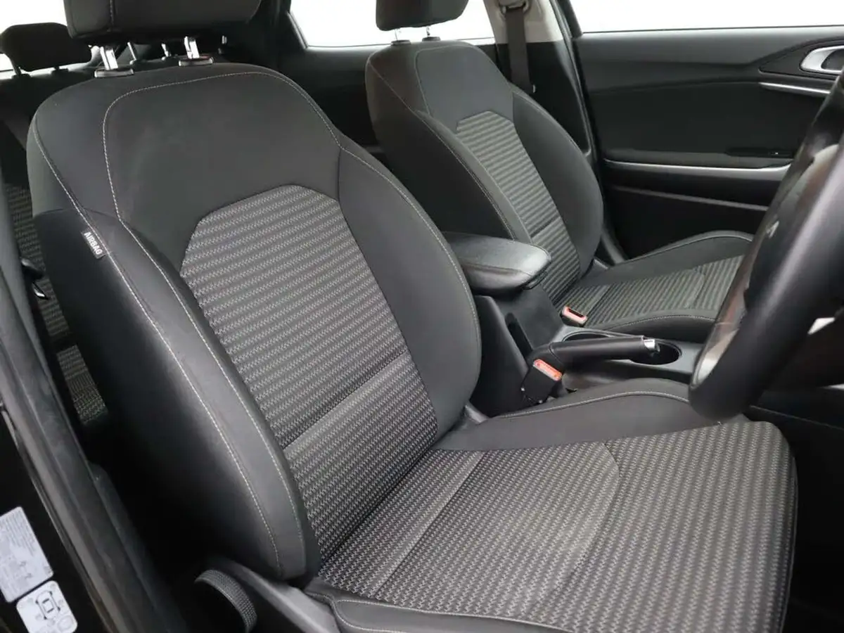 2022-kia-xceed-10-t-gdi-2-big-10