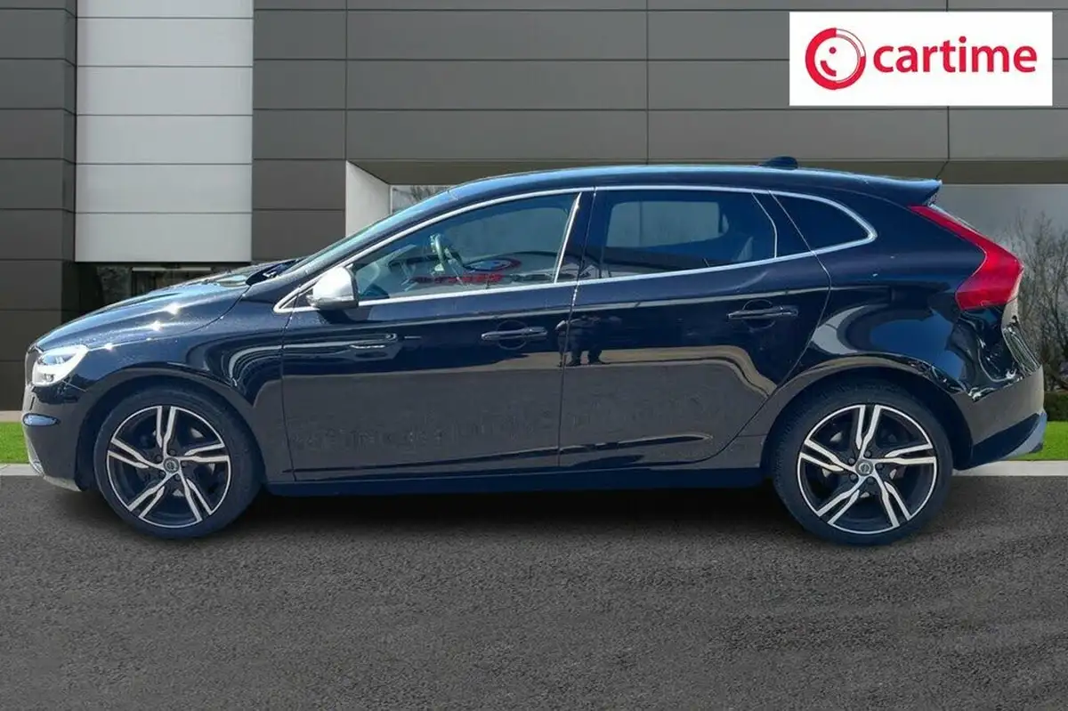 2019-volvo-v40-20-t3-r-design-edition-big-2