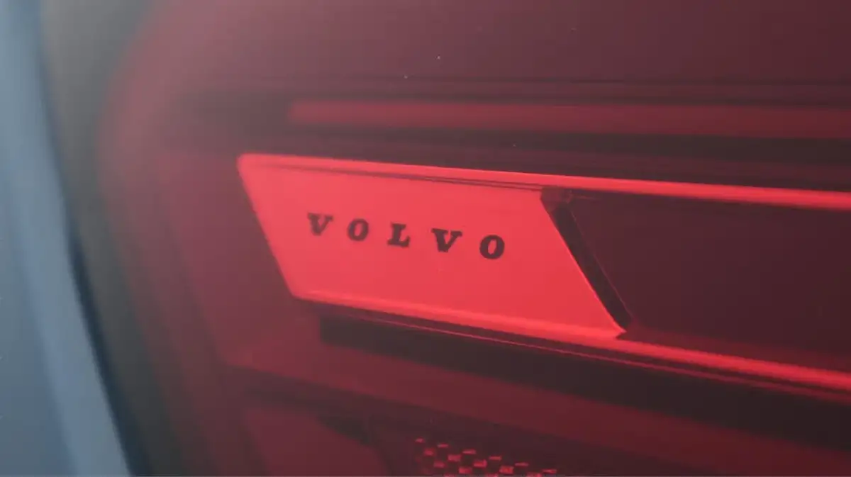 2022-volvo-c40-e-recharge-ultimate-228bhp-big-20