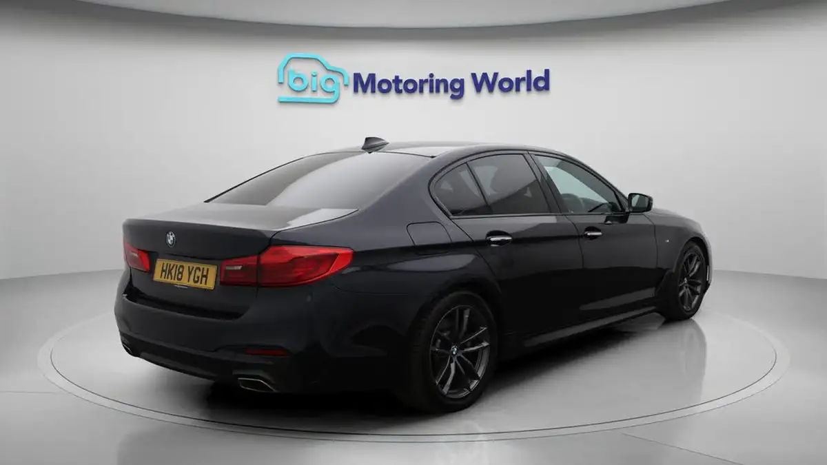 2018-bmw-5-series-20td-520d-m-sport-188bhp-ss-saloon-4d-big-7