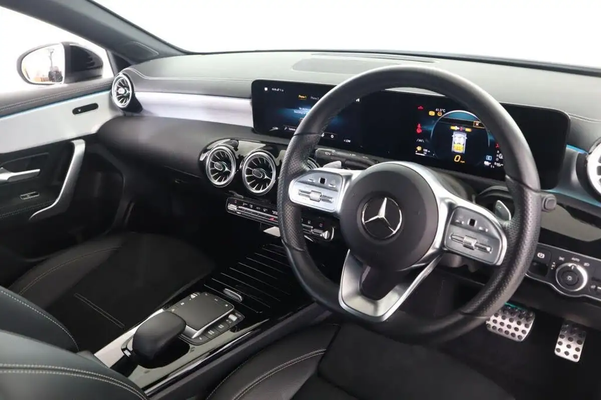 2022-mercedes-benz-a-class-20-a250-amg-line-executive-edition-saloon-4d-big-11
