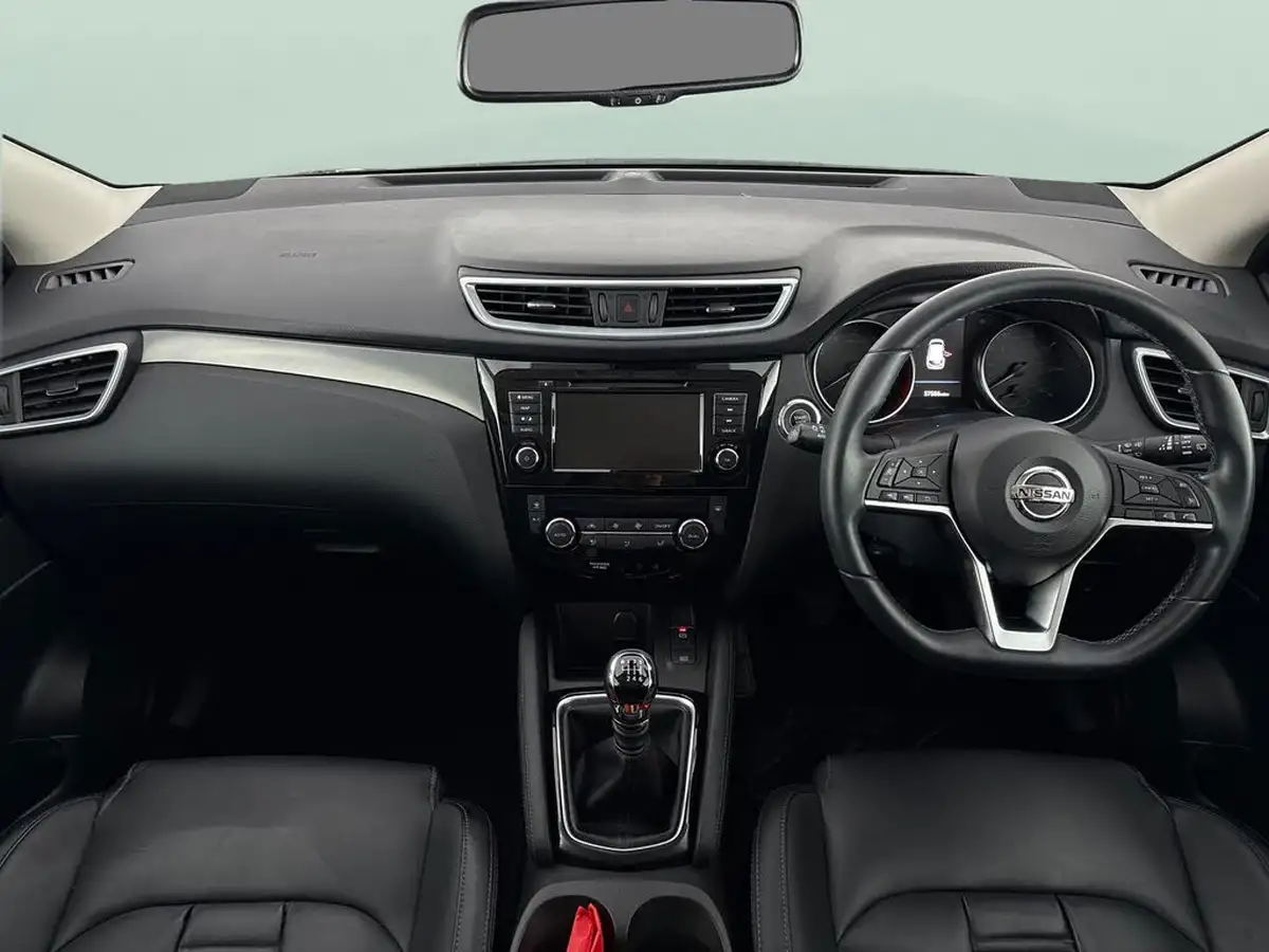 2021-nissan-qashqai-13-dig-t-n-motion-140ps-big-10