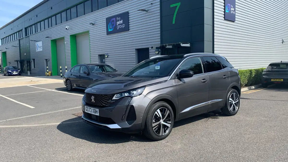 2024-peugeot-3008-suv-12-puretech-gt-136ps-hybrid-e-dsc6-big-6