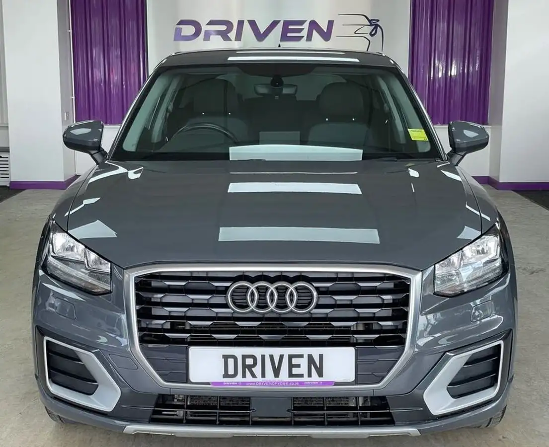 2020-audi-q2-16-30-tdi-technik-big-6