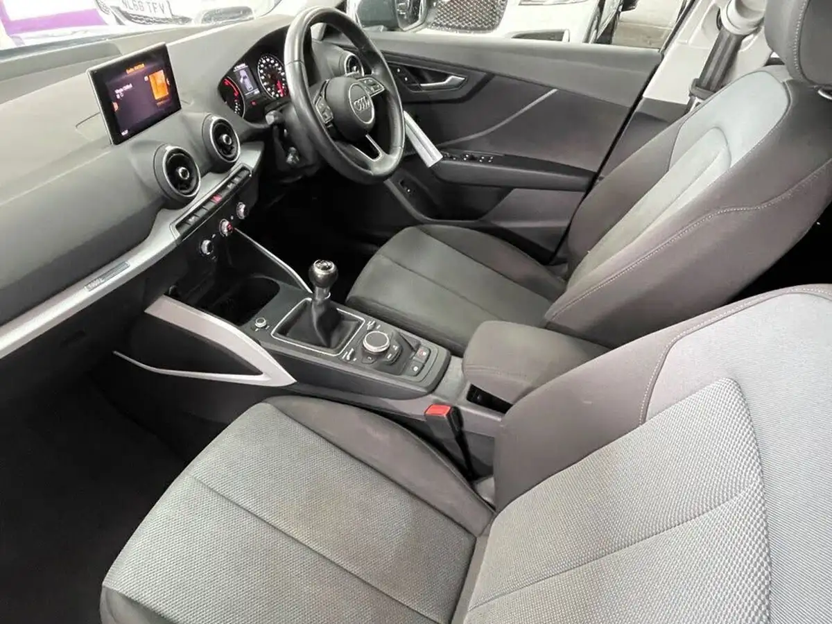 2020-audi-q2-16-30-tdi-technik-big-30
