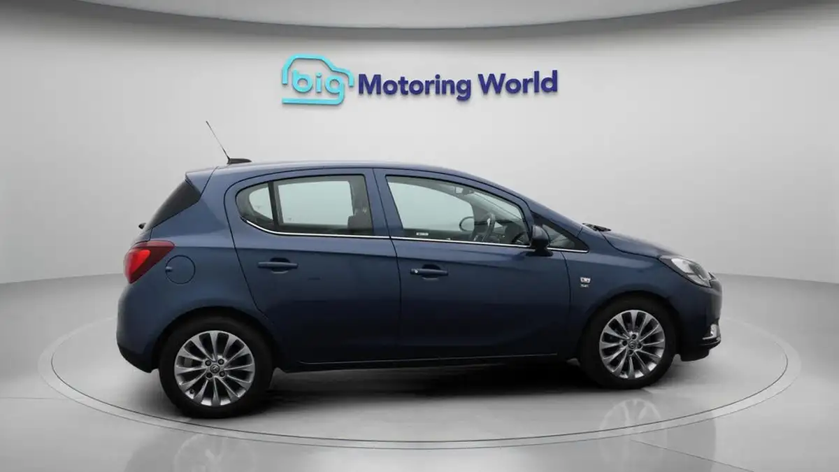 2017-vauxhall-corsa-14i-se-90ps-5d-auto-big-8