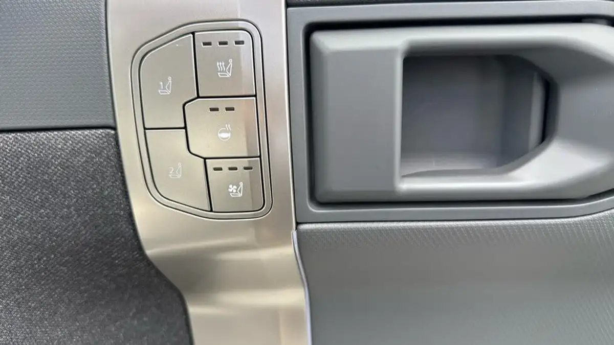 2025-kia-ev3-e-gt-line-s-big-22